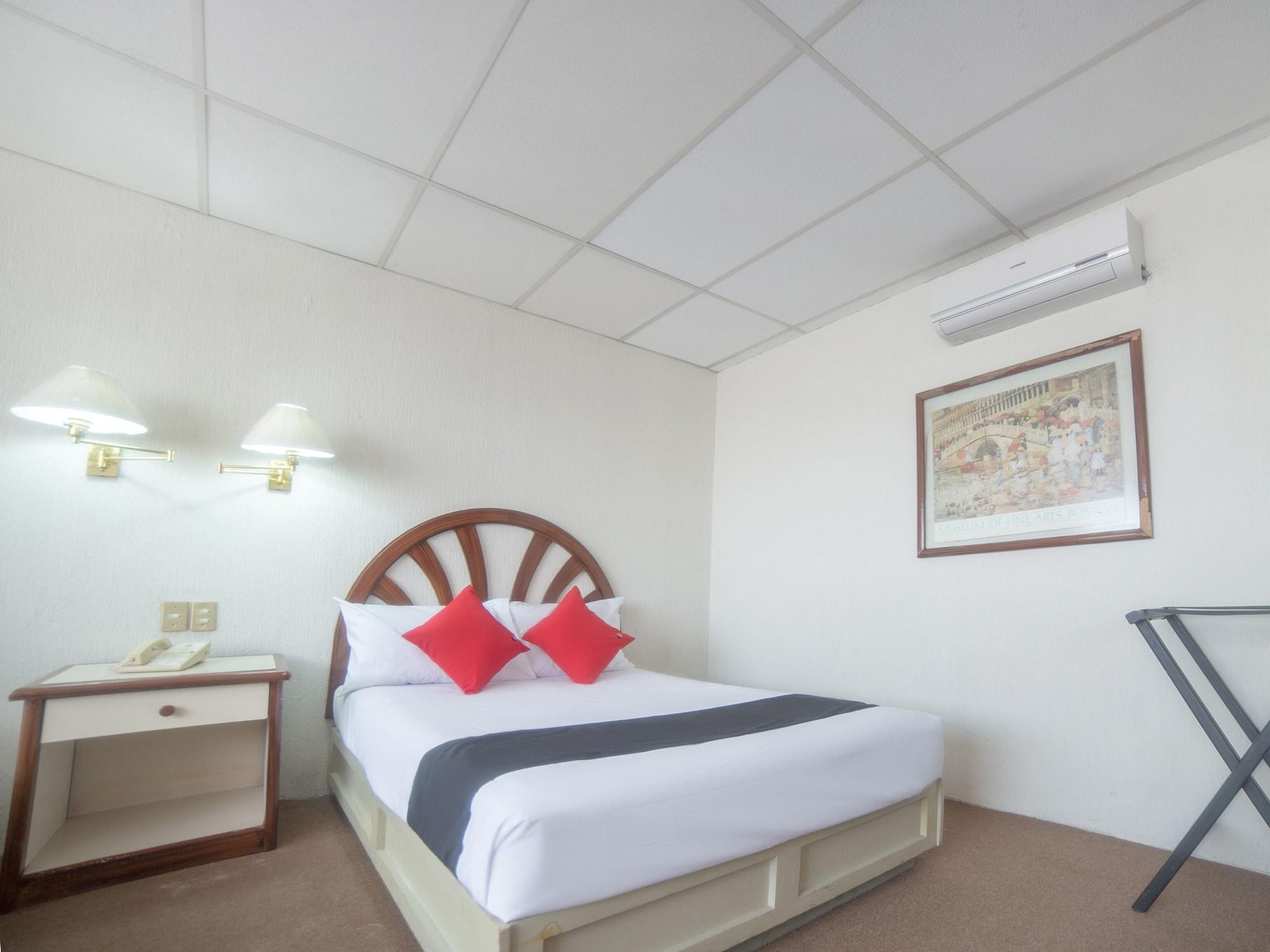 Capital O Hotel Casa Real Celaya Celaya  Dış mekan fotoğraf