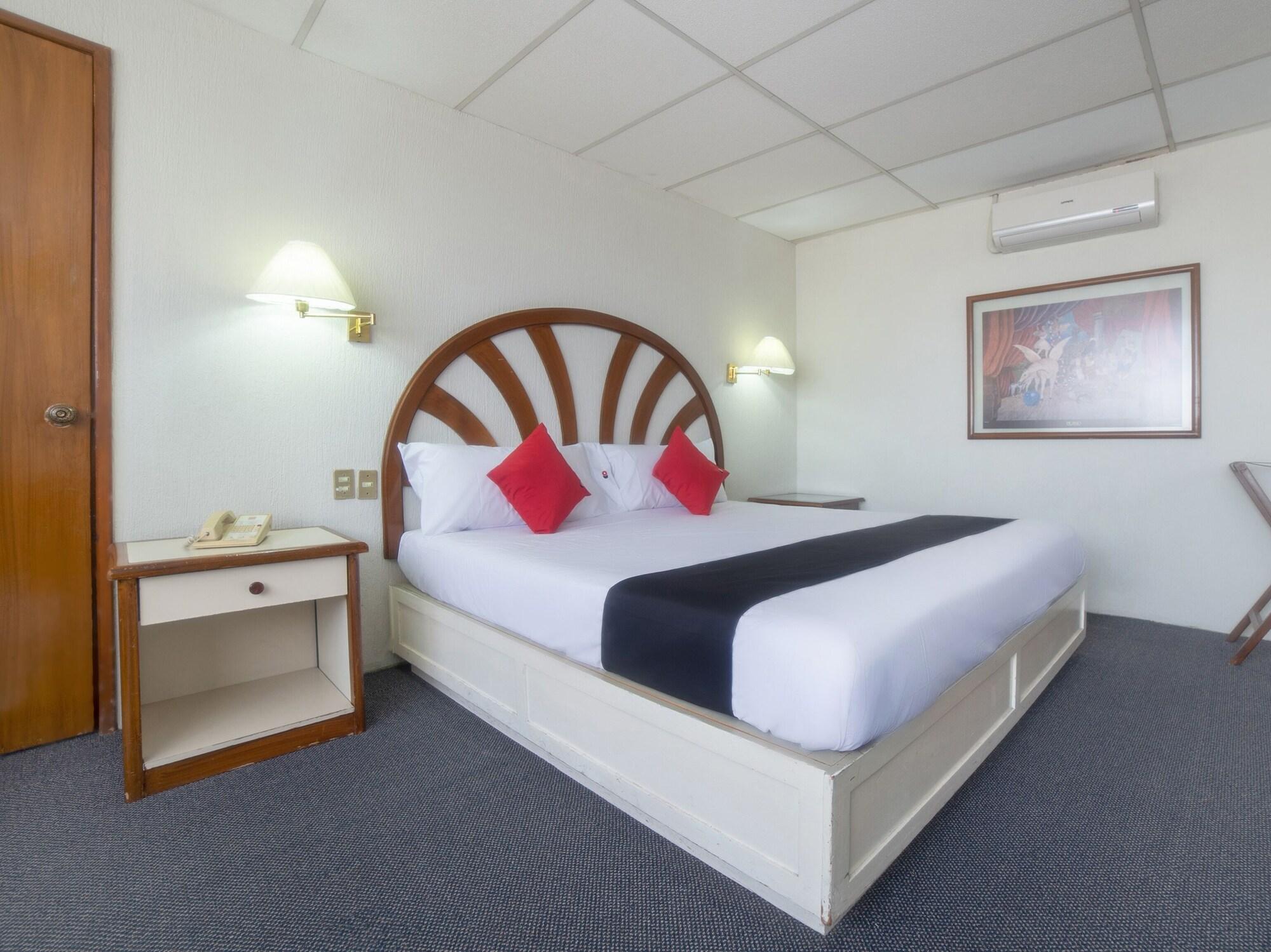 Capital O Hotel Casa Real Celaya Celaya  Dış mekan fotoğraf