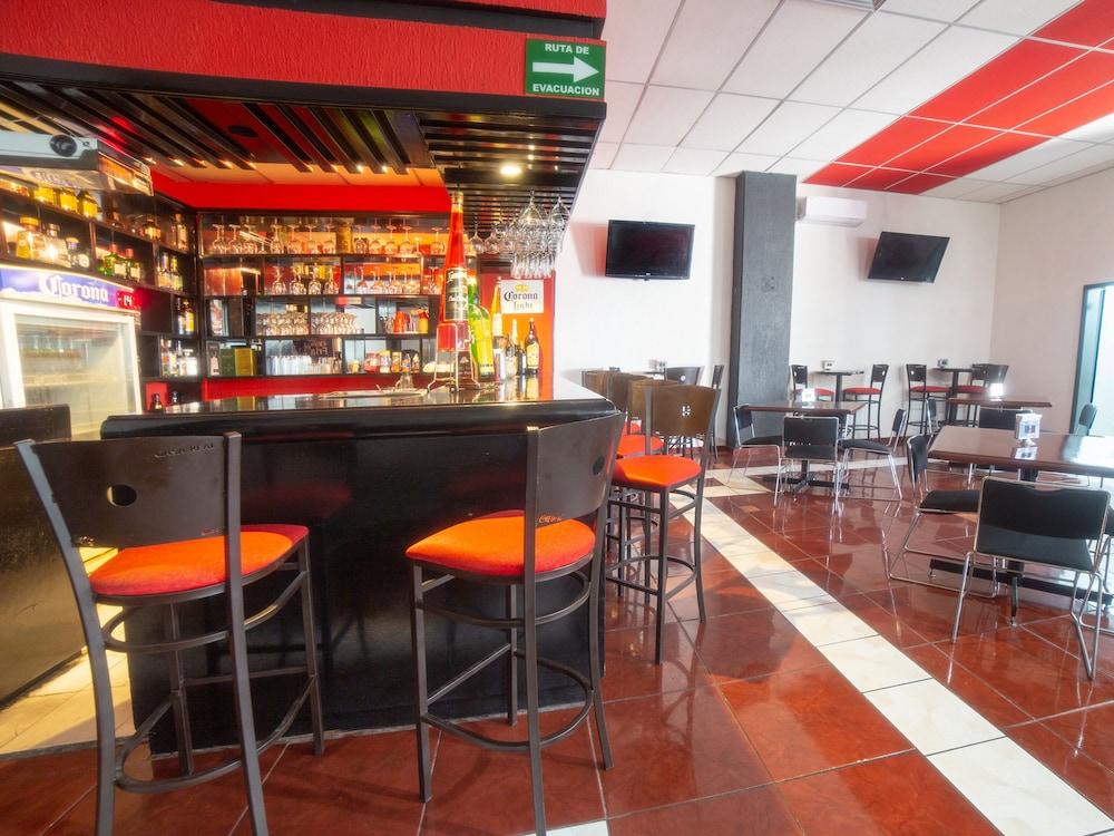Capital O Hotel Casa Real Celaya Celaya  Dış mekan fotoğraf
